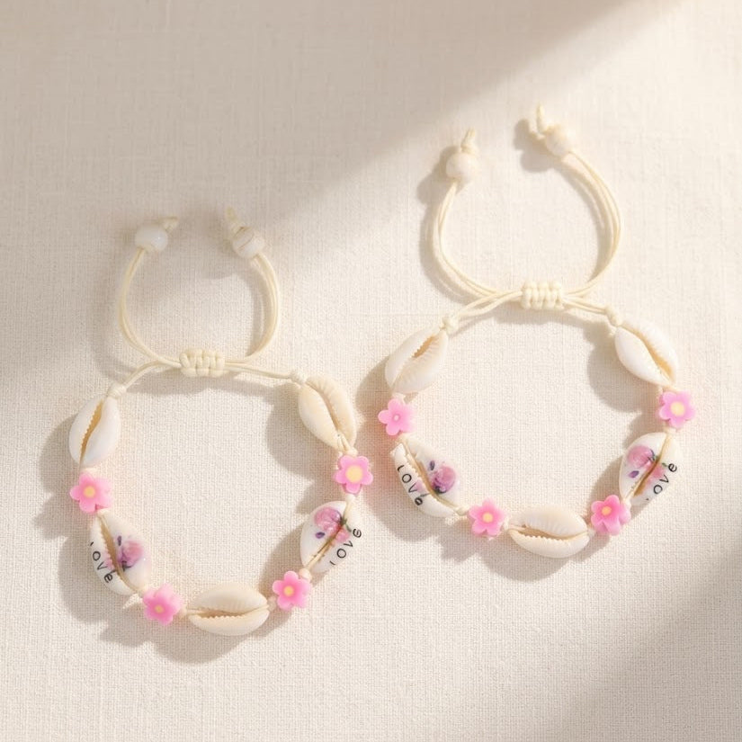 Isla | Cowrie Shell & Flower Bracelet