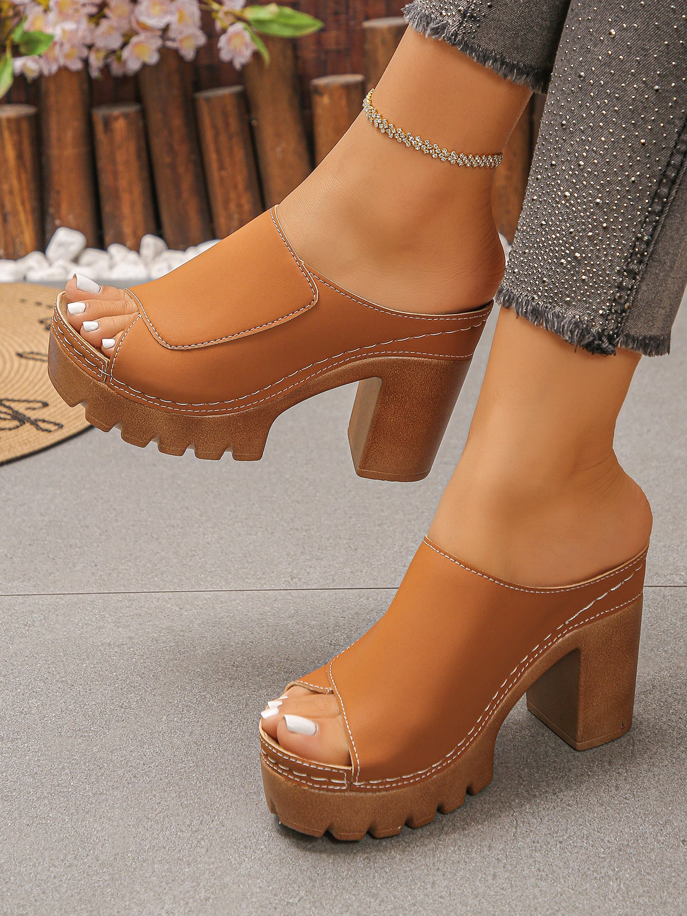Dakota | Platform Block Heel Mule