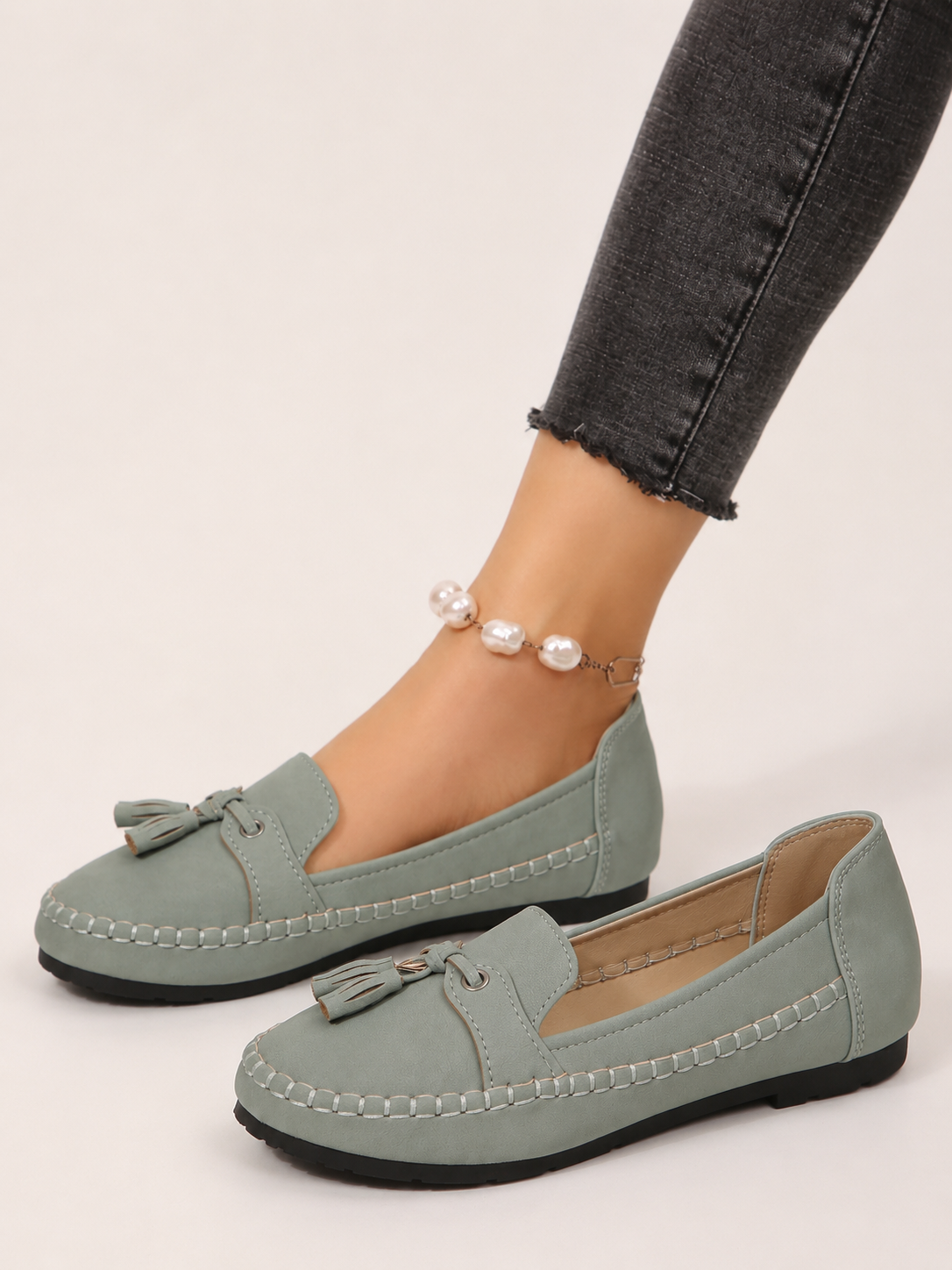 Norah | Tassel Bow Moccasin Loafers